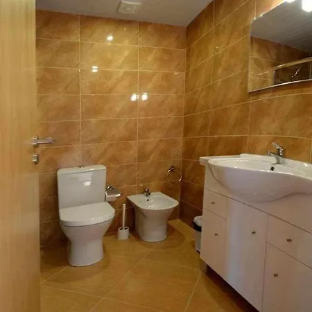 Casa Do Tanque Camélias De Basto Castelbuono