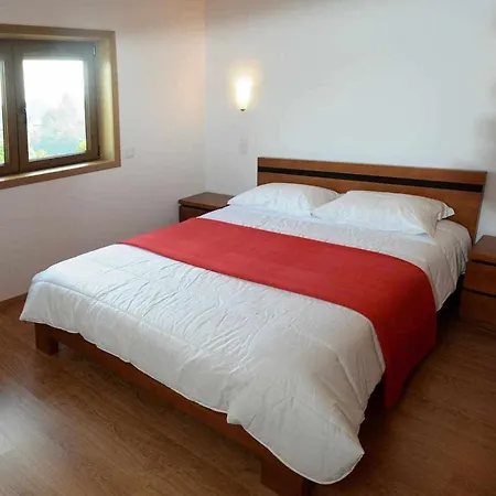 Casa Do Tanque Camelias De Basto