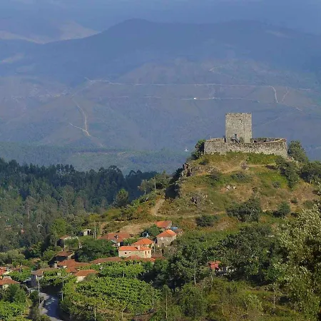 Casa Do Tanque Camelias De Basto Летний дом Селорику-ди-Башту