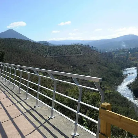 Séjour à la campagne Casa Do Tanque Camélias De Basto *