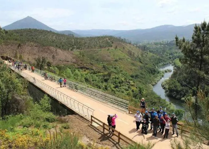 Casa Do Tanque Camelias De Basto 컨트리하우스