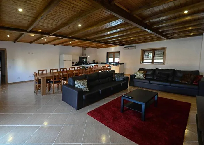 Casa Do Tanque Camelias De Basto